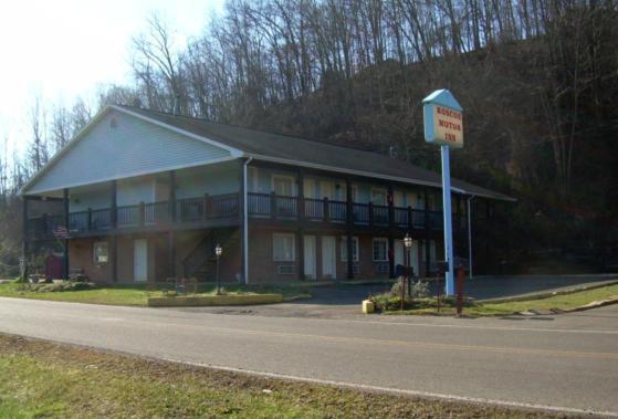 Roscoe Motor Inn Coshocton Exterior photo